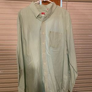 Men’s green and white striped button down size XL Izod brand